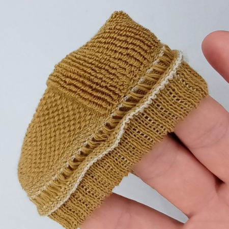 Set protectii anti-alunecare bebe, genunchiere si sosete, Maro [6]