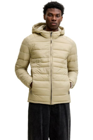 JACHETE ȘI GECI SPORT - Geaca JACK &JONES Kingsley Light Puffer Hood - 12298869-Fields Of Rye
