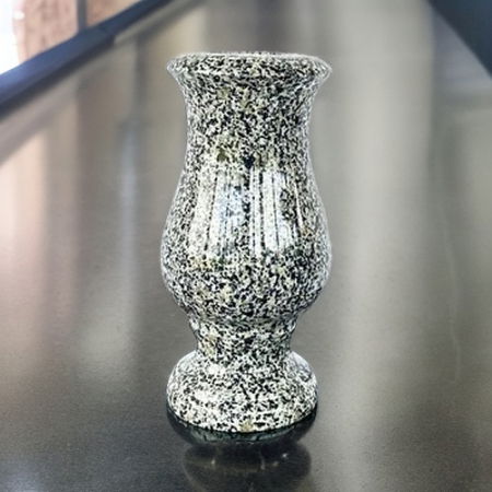 MONUMENTE FUNERARE - Vaza din granit GD