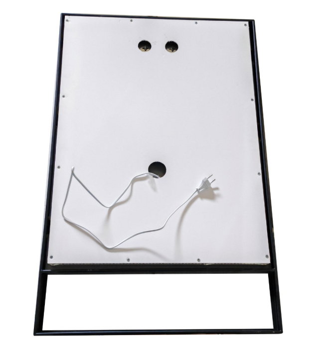 Oglinda cu iluminare LED si intrerupator touch, MD6, rama neagra, 60x95 cm [3]