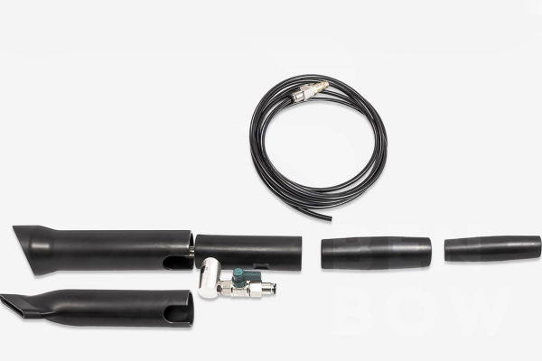 Dispozitiv cu aer comprimat,cu conexiune la aspirator, cu duză rotativă din metal și furtun [2]