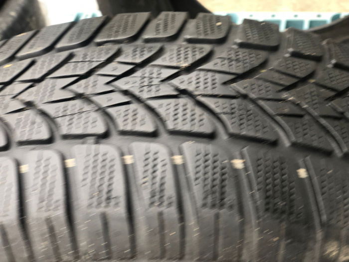 Anvelopa 195/65 R15 91H sh iarna Dunlop 7mm cu garantie [2]