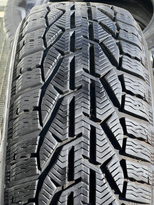 Anvelopa 205/55 R16 91H sh iarna Taurus 7 mm cu garantie [1]