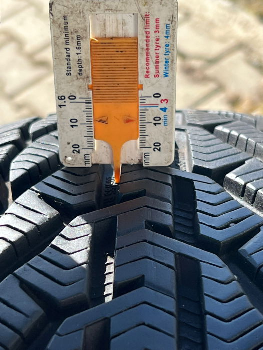 Anvelopa 205/55 R16 91H sh iarna Taurus 7 mm cu garantie [6]