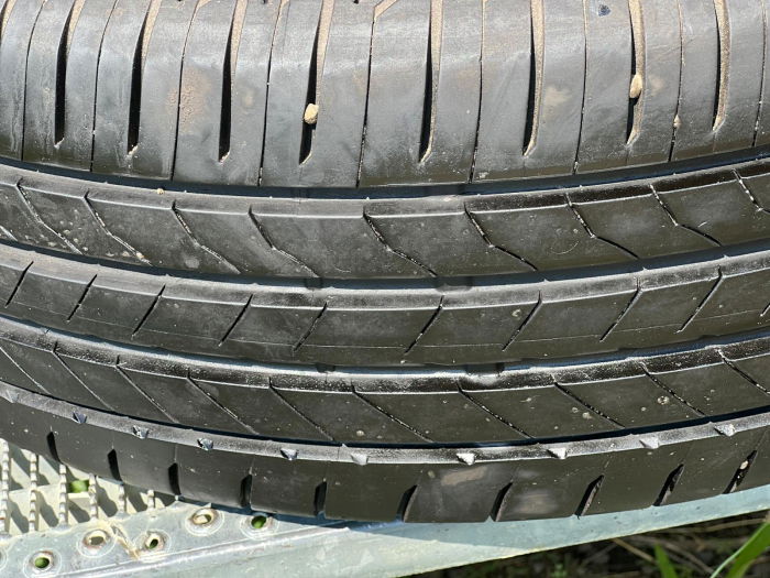 set 2 anvelope 225/65 R17 102H sh vara Bridgestone 7mm cu garantie [3]