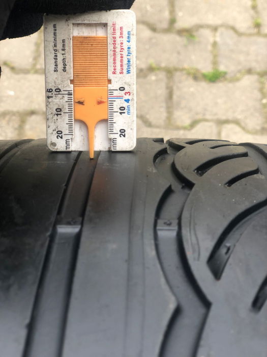 Anvelopa 245/35 R18 88Y sh vara Dunlop Runflat 5mm cu garantie [7]