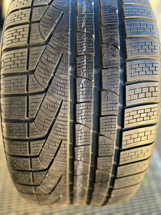 Anvelopa 275/40 R19 105W sh iarna Pirelli 6mm cu garantie [1]