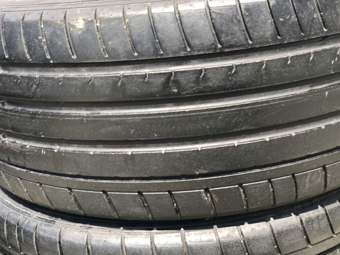 set 2 anvelope 225/40 R18  sh vara Dunlop 6mm cu garantie [2]