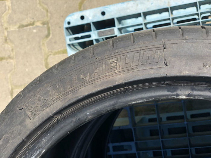 set 2 anvelope 245/35 R18  sh vara Michelin 6mm cu garantie [4]