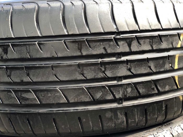 set 2 anvelope 235/55 R17 103V sh vara Nexen 5mm cu garantie [2]