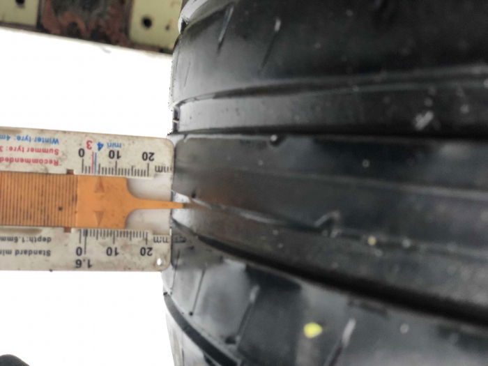 set 2 anvelope 215/60 R16 95V sh vara Falken 5mm cu garantie [6]