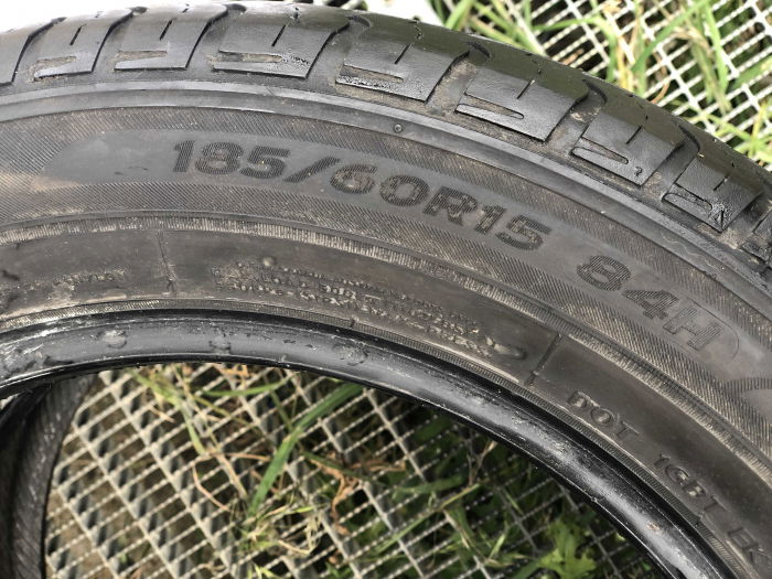 set 2 anvelope 185/60 R15 84H sh vara Hankook 5mm cu garantie [6]