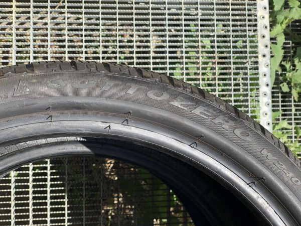 set 2 anvelope 235/35 R19 sh iarna Pirelli 7.5mm cu garantie [4]