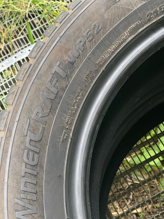 set 2 anvelope 215/60 R17 100V sh iarna Kumho 7.5mm cu garantie [5]