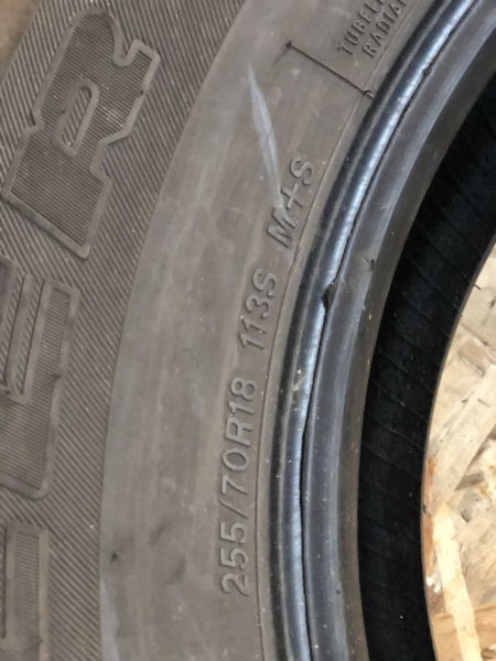set 2 anvelope 255/70 R18  sh iarna Bridgestone 7mm cu garantie [4]