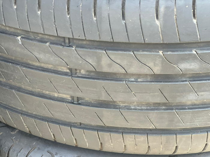 set 4 anvelope 215/55 R17 94V sh vara Goodyear 6.5mm cu garantie [4]