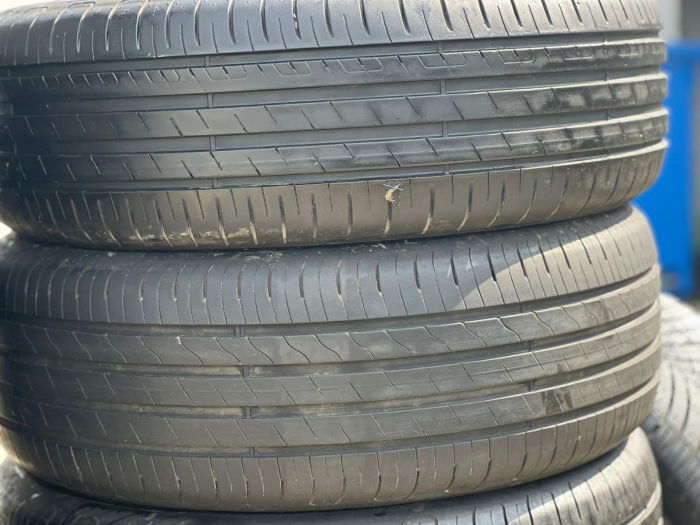 set 4 anvelope 215/55 R17 94V sh vara Goodyear 6.5mm cu garantie [2]