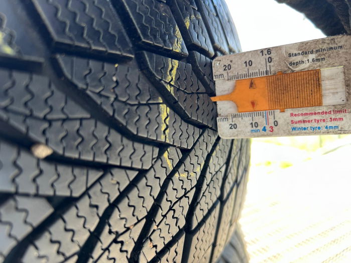 set 2 Anvelope 215/55 R17 98V sh iarna Nexen 8mm cu garantie [5]