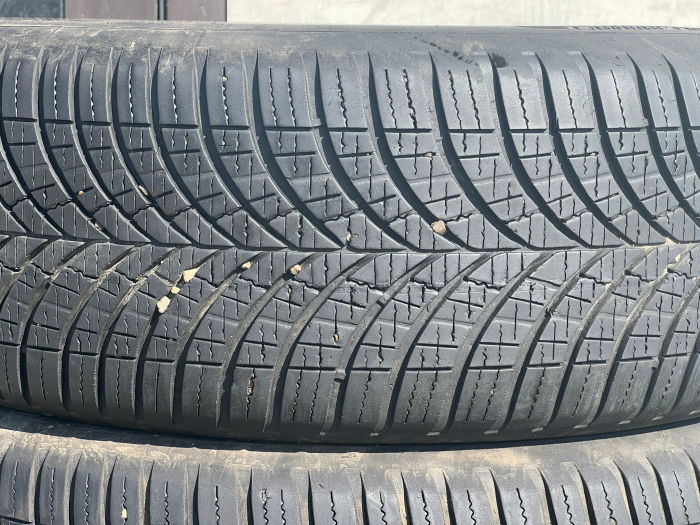 set 2 anvelope 215/60 R17 100H sh vara Goodyear 7mm cu garantie [2]