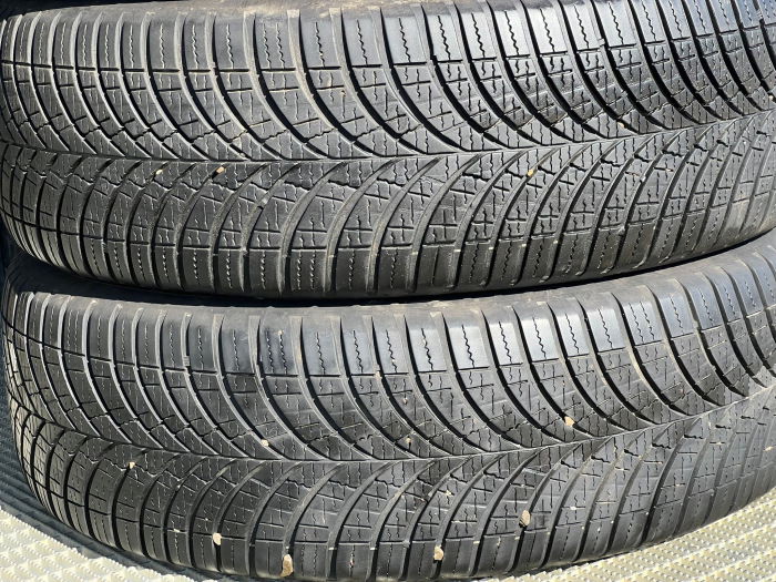 set 4 anvelope 215/65 R16 102H sh iarna Goodyear 6.5mm cu garantie [3]