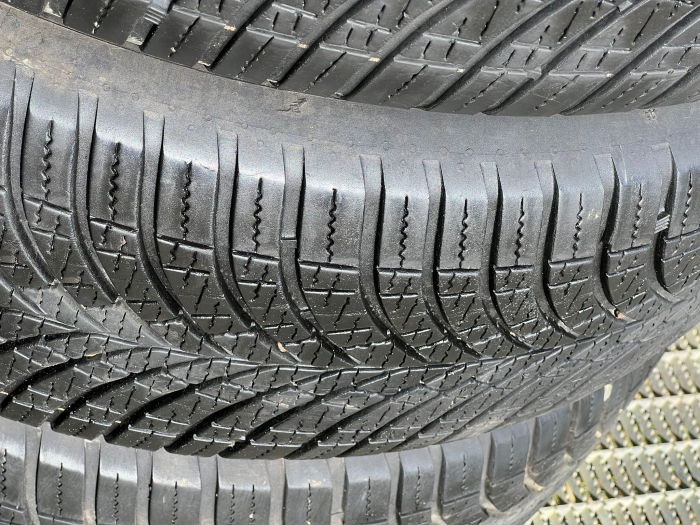 set 4 anvelope 215/65 R16 102H sh iarna Goodyear 6.5mm cu garantie [5]