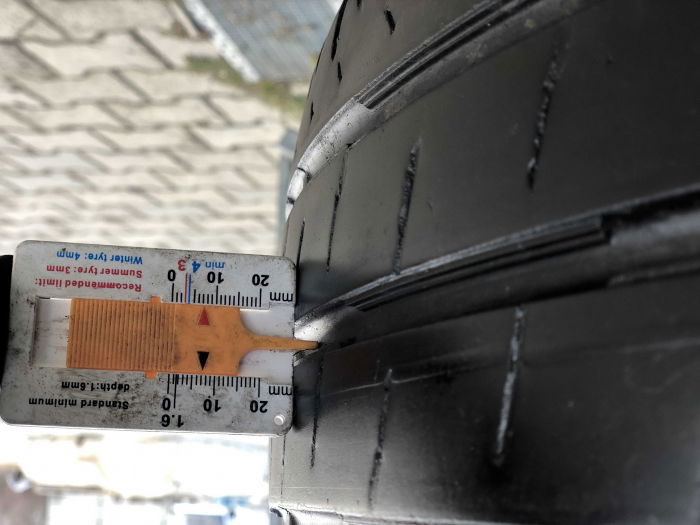 set 4 anvelope 215/65 R16C 109/107R sh vara Continental 6mm cu garantie [8]