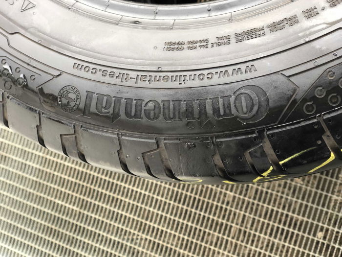 set 4 anvelope 215/65 R16C 109/107R sh vara Continental 6mm cu garantie [7]