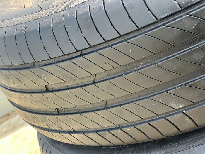 set 2 anvelope 215/60 R17 96V sh vara Michelin 5mm cu garantie [2]