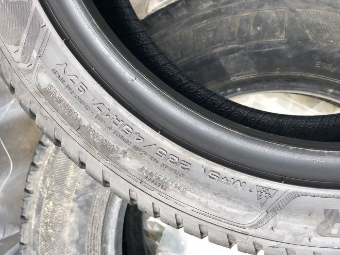 Anvelopa 235/45 R17 97Y nou iarna Goodyear cu garantie [8]