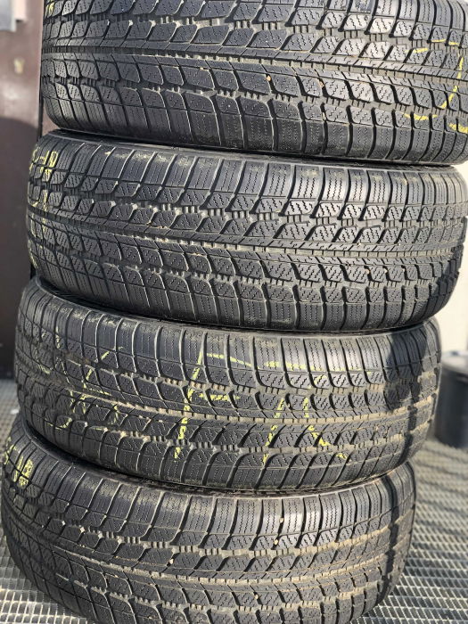 set 4 anvelope 215/55 R18 95V sh iarna Sunny 7mm cu garantie [1]