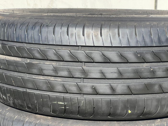 set 4 anvelope 215/55 R17 98W sh vara Goodyear 6.5mm cu garantie [4]