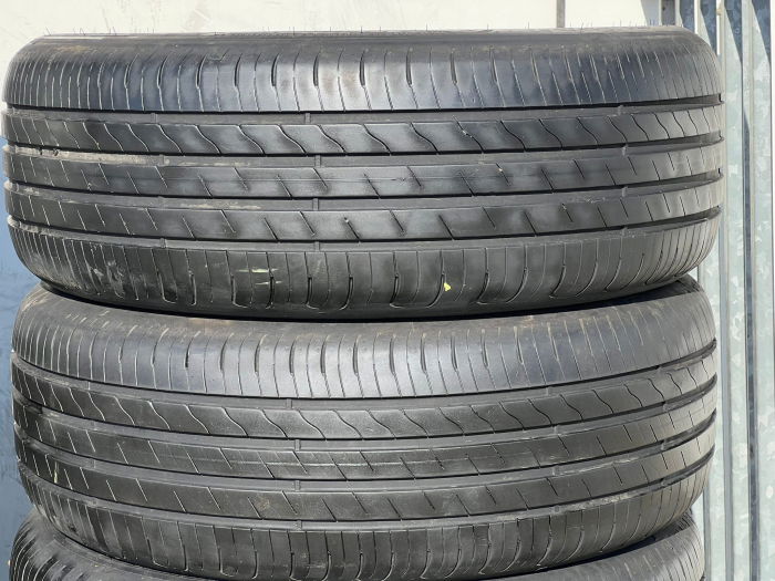 set 4 anvelope 215/55 R17 98W sh vara Goodyear 6.5mm cu garantie [2]