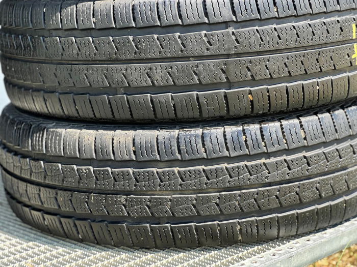 set 4 anvelope 215/75 R16C 116/114R sh iarna Nexen 7mm cu garantie [2]