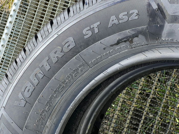 set 2 anvelope 195/75 R16C 107/105R sh iarna Hankook 6mm cu garantie [5]