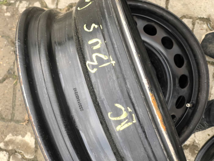 set 4 jante tabla Sprinter sh R16 ET51 6x135 A0014013502 cu garantie [5]