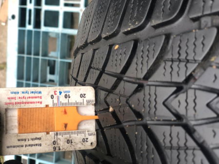 Anvelopa 195/65 R15 91H sh iarna Dunlop 7mm cu garantie [5]