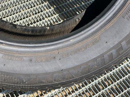 Anvelopa 205/60 R16 92H sh vara Bridgestone 6.5mm cu garantie [4]