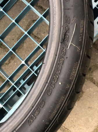 Anvelopa 255/35 R19 96W sh vara Nexen 5mm cu garantie [5]