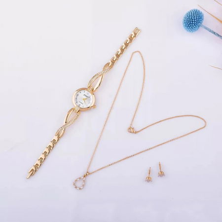 Set simplu 3 buc pentru femei ceas, doi cercei, colier, cutie roz [1]