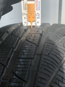 set 2 anvelope 235/35 R19 sh iarna Pirelli 7.5mm cu garantie [5]
