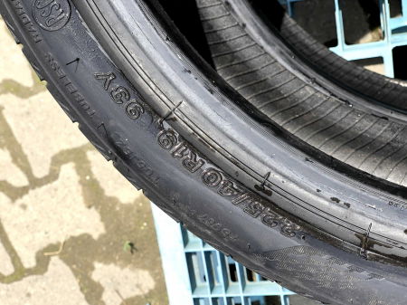 set 2 anvelope 225/40 R19 sh vara Bridgestone 5.5mm cu garantie [4]