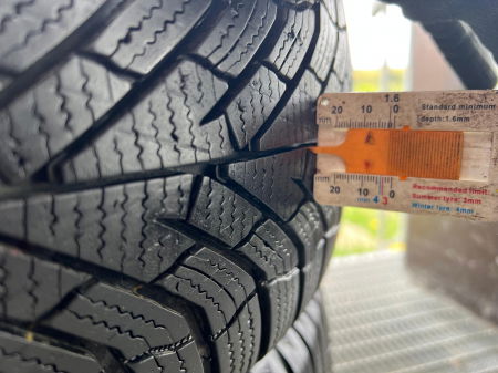 set 2 anvelope 215/60 R17 100V sh iarna Kumho 7.5mm cu garantie [6]