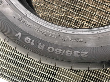 set 2 anvelope 235/50 R19 99V sh vara Continental 5.5mm cu garantie [5]