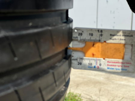 set 4 anvelope 215/55 R17 94V sh vara Goodyear 6.5mm cu garantie [6]