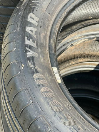 set 4 anvelope 215/55 R17 94V sh vara Goodyear 6.5mm cu garantie [4]