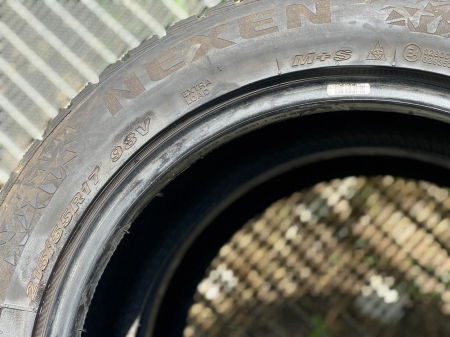 set 2 Anvelope 215/55 R17 98V sh iarna Nexen 8mm cu garantie [3]