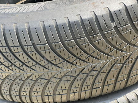 set 2 anvelope 215/65 R16 102H sh iarna Goodyear 6.5mm cu garantie [1]