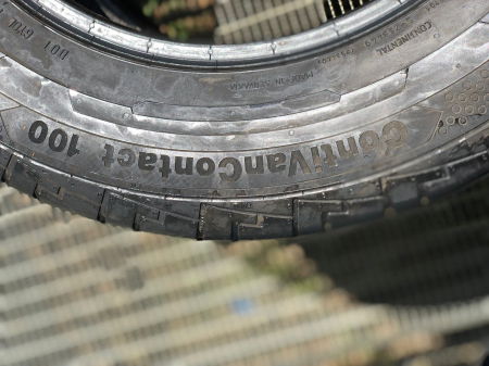 set 2 anvelope 215/65 R16C 106/104T sh vara Continental 6.5mm cu garantie V [5]