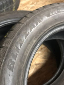 set 2 anvelope 235/55 r19 sh iarna Bridgestone 7mm cu garantie [3]