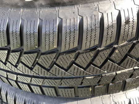 set 2 anvelope 215/65 R17 99H sh iarna Continental 7mm cu garantie [2]